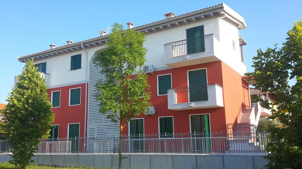 Apartamento La Casa Di Gio Caorle Exterior foto